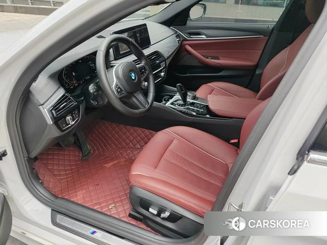 BMW 5 series 2021 Белый из Китая, фото 3