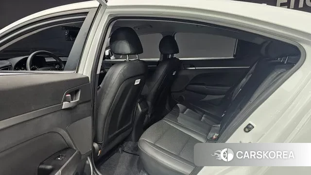 Hyundai Avante AD 2018 Белый из Кореи, фото 3