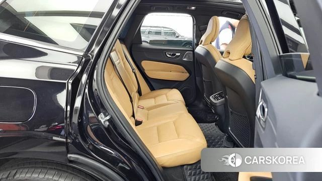 Volvo XC60 second Generation 2020 Черный из Кореи, фото 3