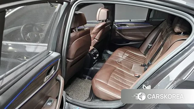 BMW 5 Series (G30) 2019 Серый из Кореи, фото 3