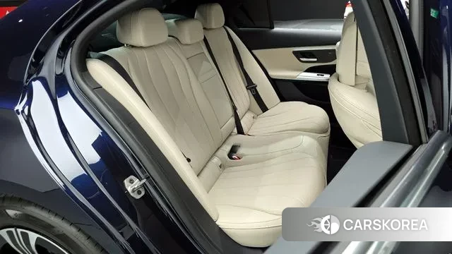 Mercedes-Benz E-Class W214 2024 Синий из Кореи, фото 3