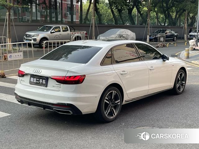 Audi A4L 2022 Белый из Китая, фото 3