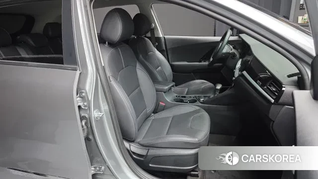 Kia The New Niro 2021 Серебряный из Кореи, фото 3