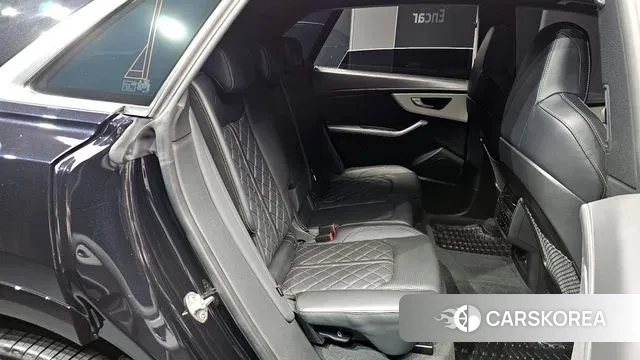 Audi Q8 (4M) 2021 Черный из Кореи, фото 3