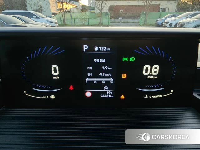 Hyundai Staria 2022 Белый из Кореи, фото 3