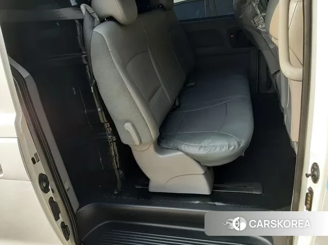 Hyundai The New Grand Starex 2021 Белый из Кореи, фото 3