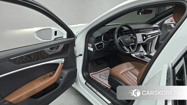 Audi A6 (C8) 2021 Белый из Кореи, фото 3