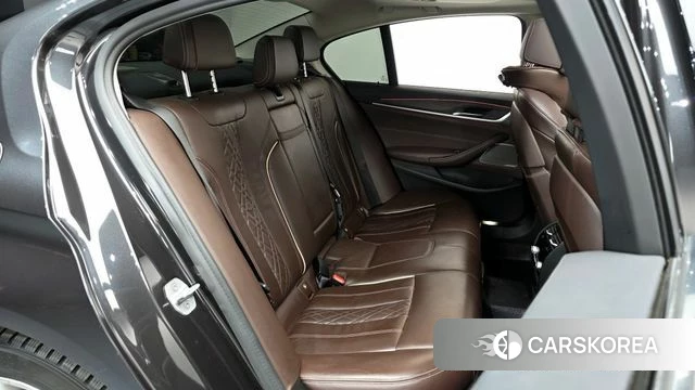 BMW 5 Series (G30) 2021 Серый из Кореи, фото 3