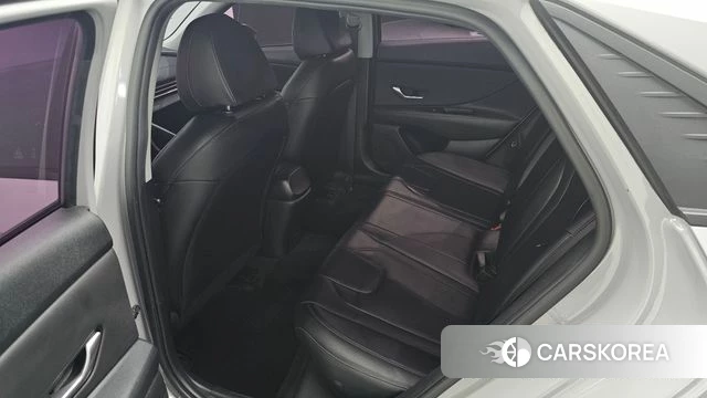 Hyundai Avante (CN7) 2021 Серебристо-серый из Кореи, фото 3