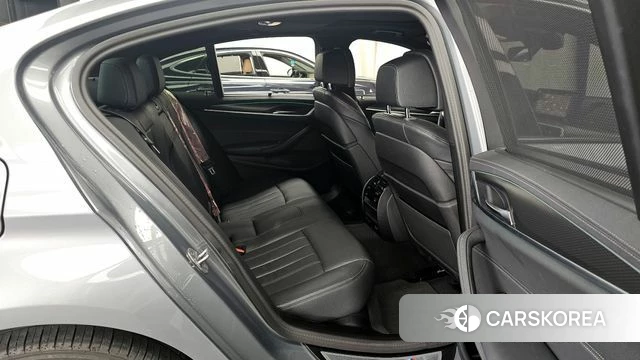 BMW 5 Series (G30) 2023 Серый из Кореи, фото 3