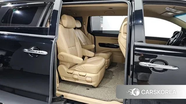 Kia The New Carnival 2018 Черный из Кореи, фото 3