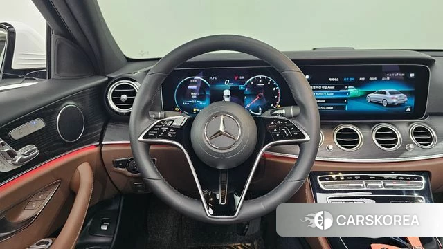 Mercedes-Benz E-Class W213 2022 Белый из Кореи, фото 3