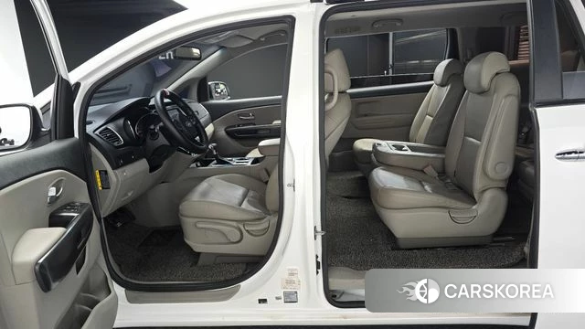 Kia The New Carnival 2018 Белый из Кореи, фото 3