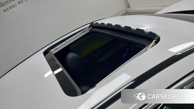 Mercedes-Benz C-Class W205 2021 Белый из Кореи, фото 3