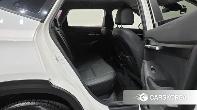 Kia Seltos 2022 Белый из Кореи, фото 3