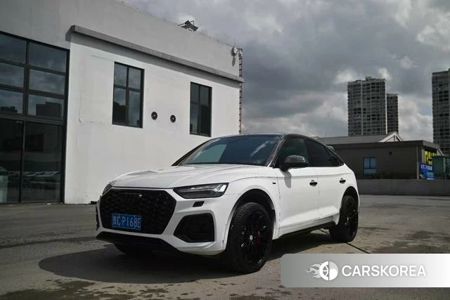 Audi Q5L Sportback 2022 Белый из Китая, фото 3