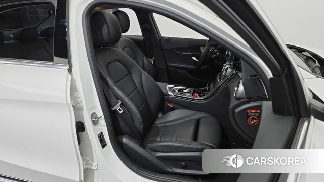 Mercedes-Benz C-Class W205 2021 Белый из Кореи, фото 3