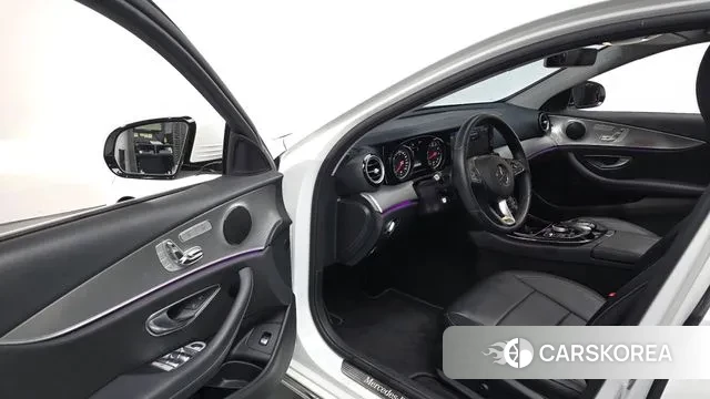 Mercedes-Benz E-Class W213 2018 Белый из Кореи, фото 3