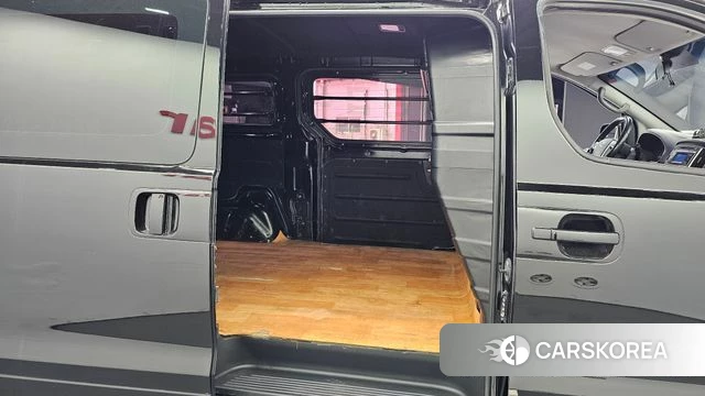 Hyundai The New Grand Starex 2019 Черный из Кореи, фото 3