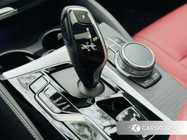 BMW 5 series 2023 Белый из Китая, фото 3