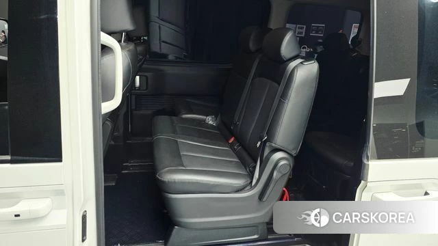 Hyundai Staria 2022 Белый из Кореи, фото 3