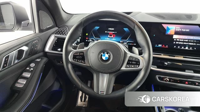 BMW X7 (G07) 2024 Белый из Кореи, фото 3