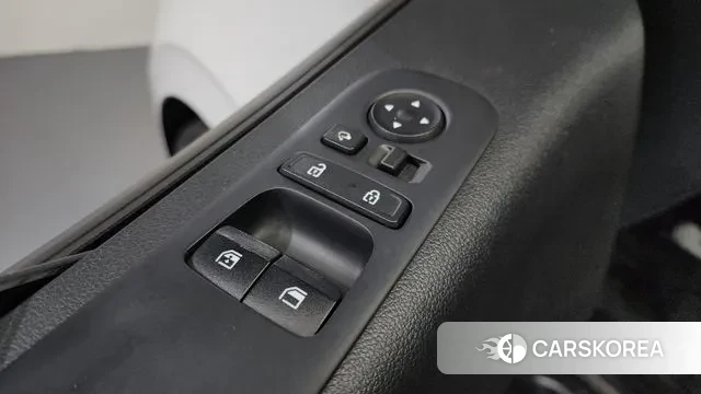 Hyundai Staria 2022 Белый из Кореи, фото 3