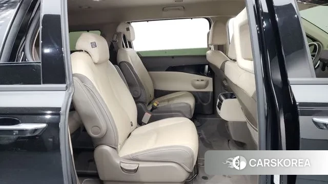 Kia The New Carnival 4th Generation 2024 Черный из Кореи, фото 3