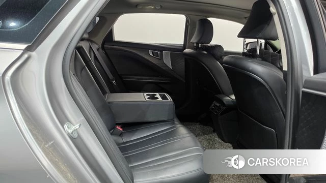 Kia K8 2021 Серебристо-серый из Кореи, фото 3