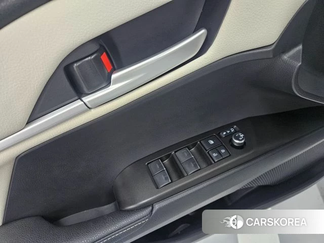 Toyota Camry (XV80) 2025 Белый из Кореи, фото 3