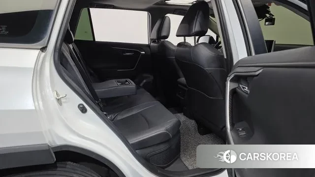 Toyota RAV4 5th Generation 2023 Белый из Кореи, фото 3