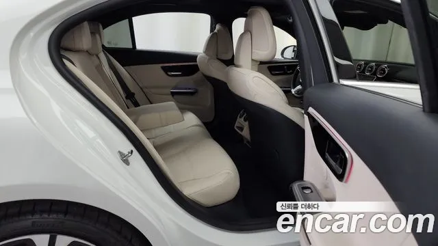 Mercedes-Benz C-Class W206 id 2718729 из Кореи 3