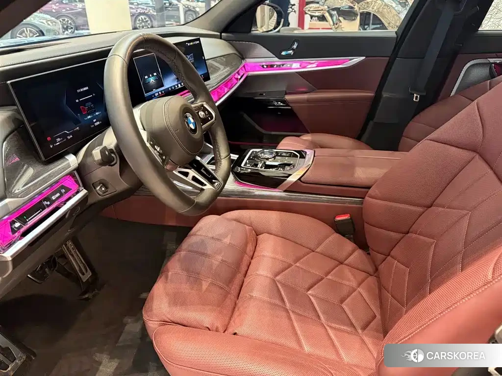 BMW 7 series 2025 Silver/gray из Китая, фото 3