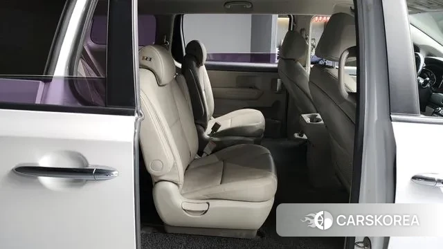 Kia The New Carnival 2018 Белый из Кореи, фото 3