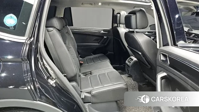 Volkswagen Tiguan Allspace 2020 Черный из Кореи, фото 3