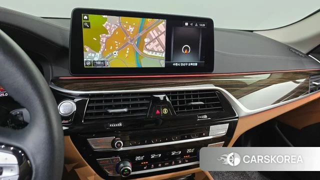 BMW 5 Series (G30) 2022 Черный из Кореи, фото 3