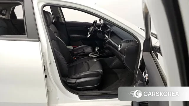 Kia The New K3 2nd generation 2022 Белый из Кореи, фото 3