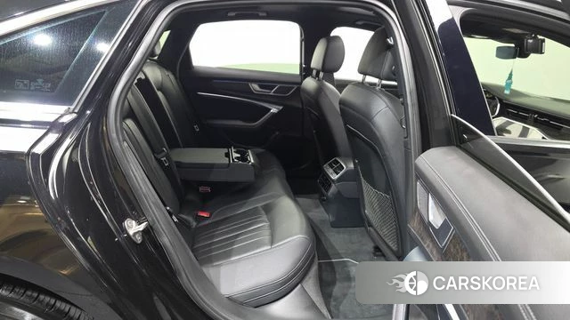 Audi A6 (C8) 2021 Черный из Кореи, фото 3