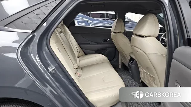 Hyundai The New Avante (CN7) 2023 Серый из Кореи, фото 3