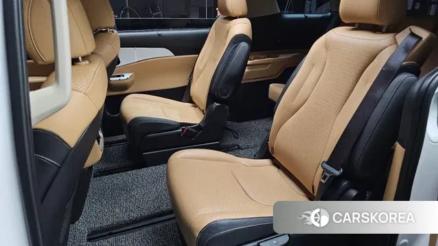 Kia Carnival 4th generation 2023 Белый из Кореи, фото 3