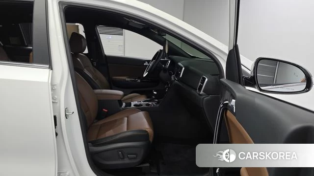 Kia Sportage The Bold 2021 Белый из Кореи, фото 3