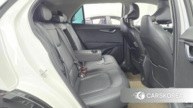 Kia Di Ol Nu Niro 2023 Белый из Кореи, фото 3