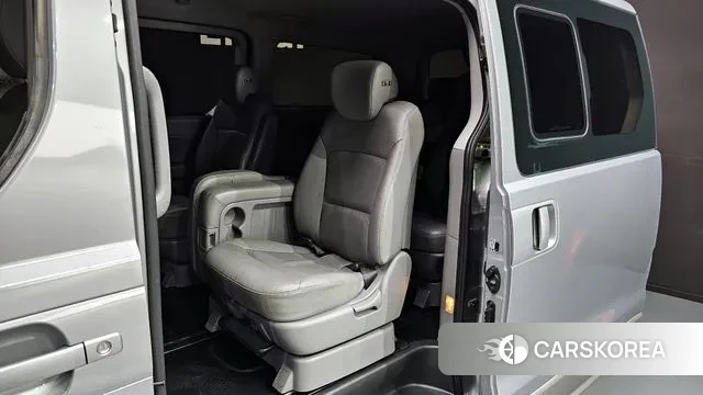 Hyundai The New Grand Starex 2018 Серебряный из Кореи, фото 3