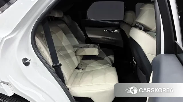 Genesis Electrified GV70 2022 Белый из Кореи, фото 3