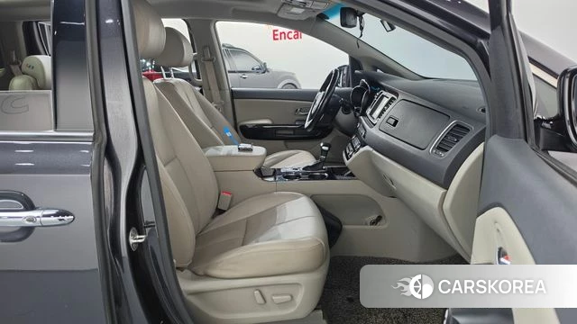 Kia The New Carnival 2018 Серый из Кореи, фото 3