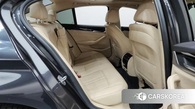 BMW 5 Series (G30) 2019 Серый из Кореи, фото 3