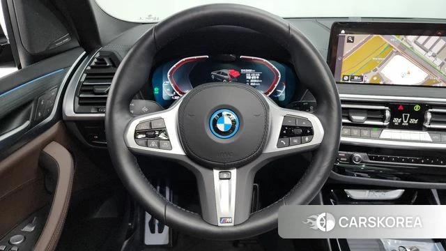 BMW iX3 2024 Белый из Кореи, фото 3