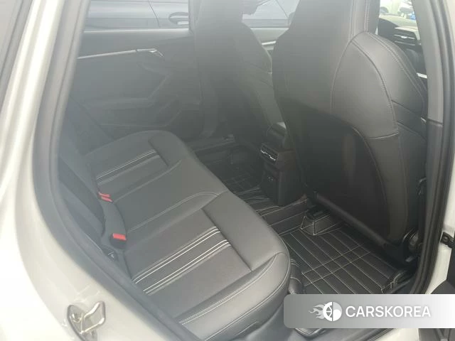 Audi A3 2024 Белый из Китая, фото 3
