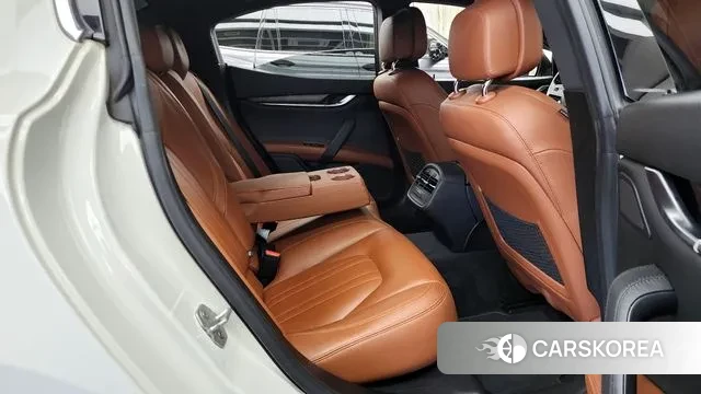 Maserati Ghibli 2018 Белый из Кореи, фото 3