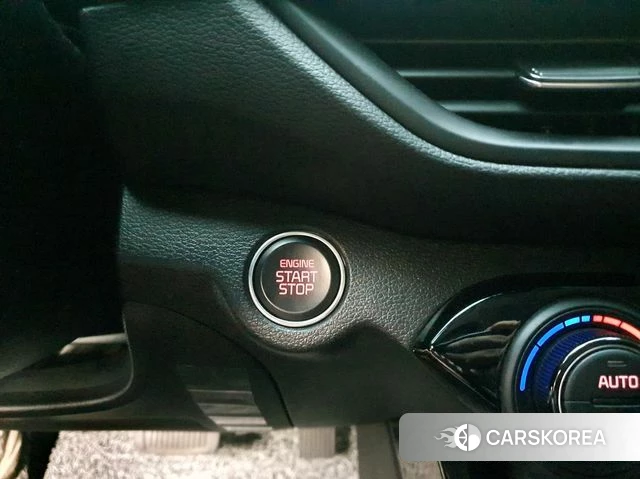 Kia The New K3 2nd generation 2022 Белый из Кореи, фото 3